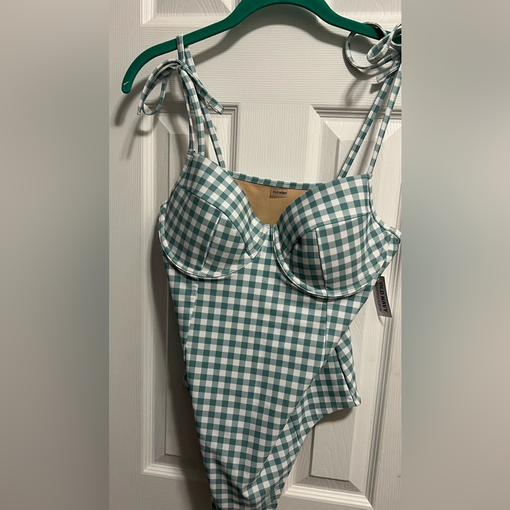 Old Navy size large one piece bathing suit new with tags